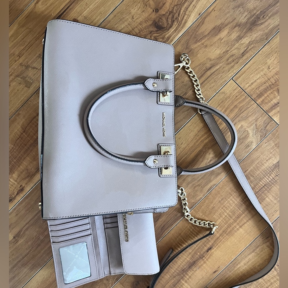 Michael Kors bag and wallet set